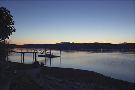 silhouette dock thumbnail