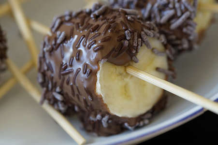 brown and beige chocolate thumbnail