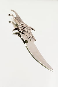 silver-colored dagger thumbnail