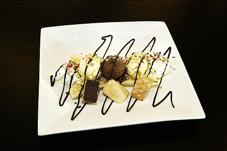 ice cream served on plate thumbnail