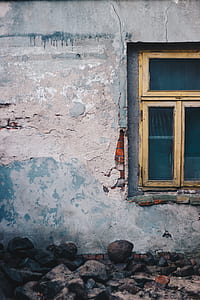 closed window pane thumbnail