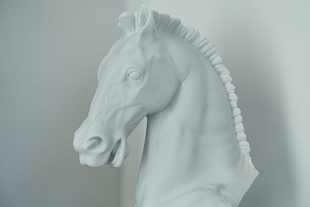 white horse bust on corner wall thumbnail