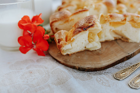 Delicious sponge cake with fruit with milk thumbnail