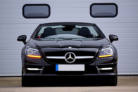 black Mercedes-Benz car thumbnail