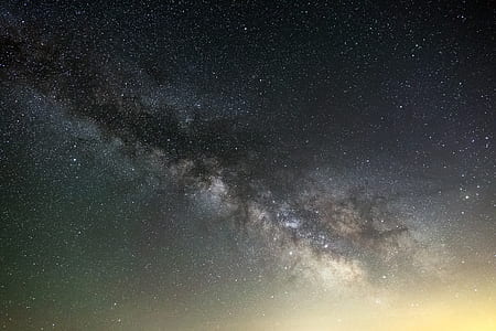 milky way at night time thumbnail