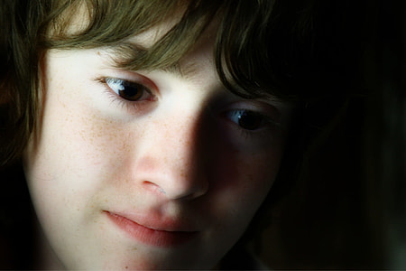 girl's face photo thumbnail