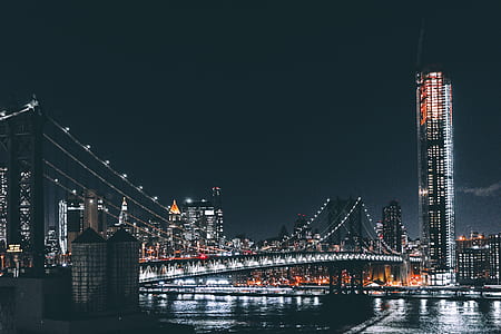 Brooklyn Bridge, New York during night thumbnail