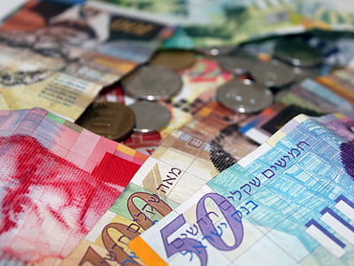 close-up photography of assorted-denominations banknotes thumbnail