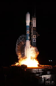 Delta space shuttle during nighttime thumbnail