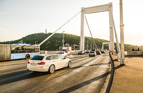 White 5-door Hatchback in Bridge thumbnail
