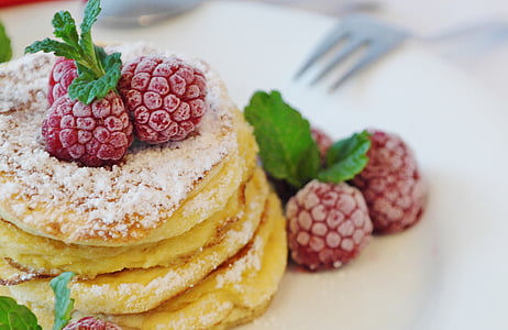 pancake with raspberry on top thumbnail