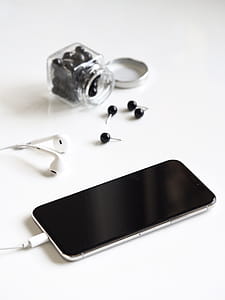 Black Iphone 7 thumbnail