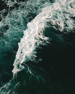 splash of sea waves iPhone wallpaper thumbnail