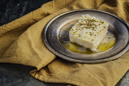 cooked food on top of plate with brown textile thumbnail