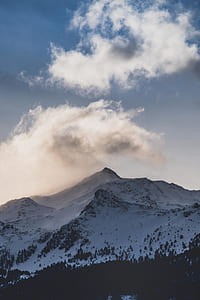 photo of mountain alps thumbnail