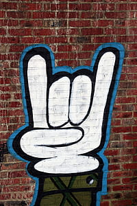 devil's horn grafitti thumbnail