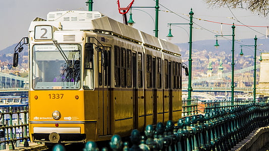 yellow train thumbnail