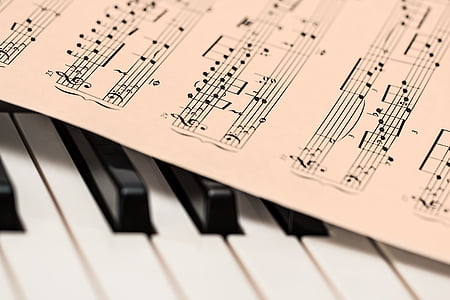 music note on piano keyboard thumbnail