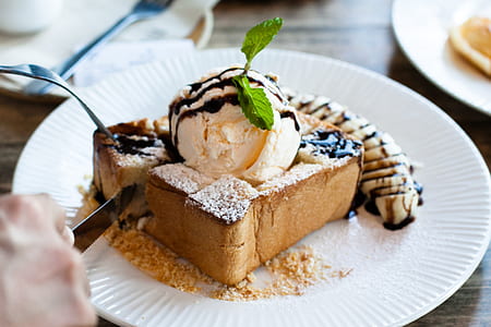 french toast with vanilla ice cream thumbnail