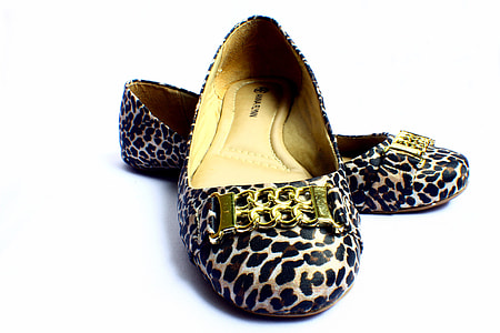 pair of black-and-brown leopard patent leather flat shoes thumbnail