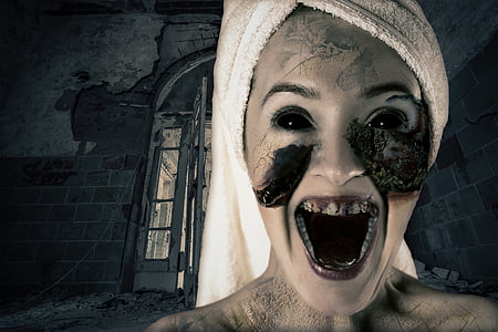 photoshop manipulation, digital art, night, dark, terror, fear thumbnail