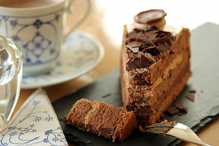 closeup photo of slice of chocolate cake thumbnail