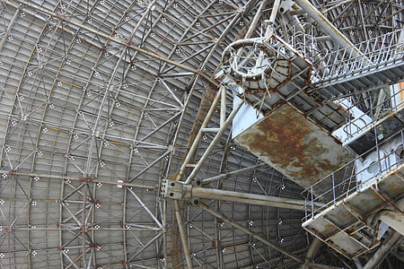 photography of structure thumbnail