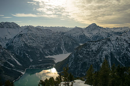 snow cover mountain thumbnail