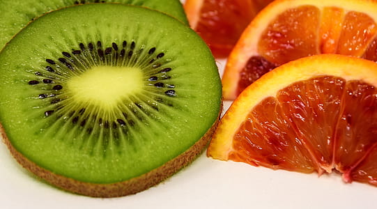 slice of kiwi and orange thumbnail