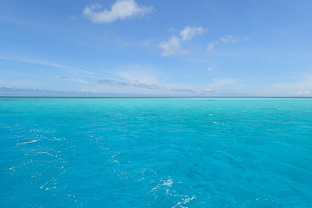sea water under cloudy sky during daytime thumbnail