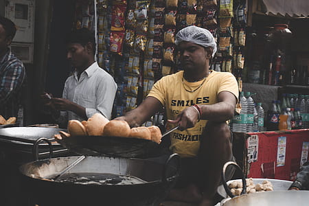man wearing yellow shirt cooking thumbnail