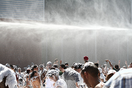 people gathered under white fogs thumbnail