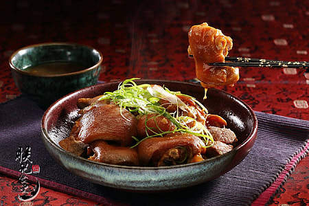 food photography of fried meat on brown tray thumbnail