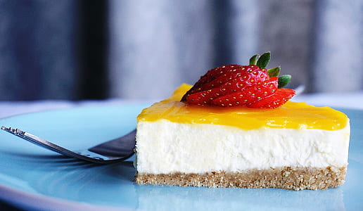 cake with strawberry fruit on plate thumbnail