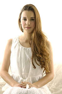 woman in white sleeveless dress thumbnail