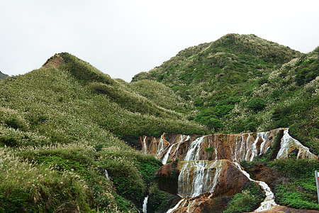 water falls and mountains thumbnail