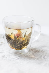 clear glass cup thumbnail