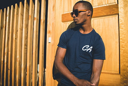 man in black t-shirt thumbnail