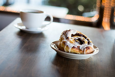 depth of field photo of cinnamon served on white saucer thumbnail