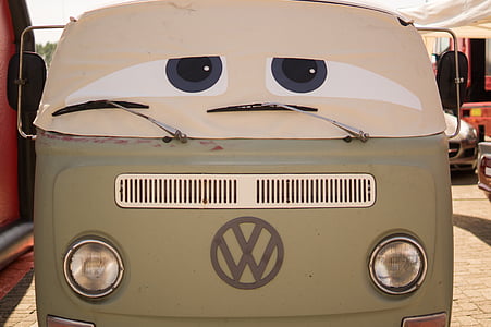 Volkswagen van with white windshield cover thumbnail