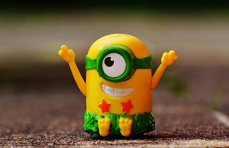 selective focus photography of The Minion Stuart action figure thumbnail