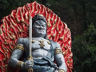 warrior statue thumbnail