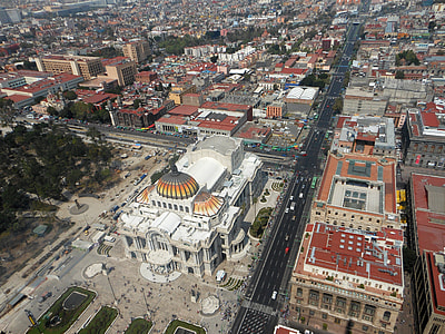 Palace of Fine Arts in Mexico City thumbnail
