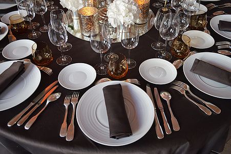 white dinnerware set thumbnail