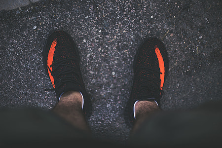 Man wearing sneakers thumbnail