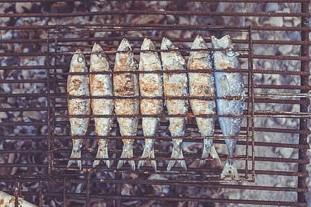 piled grilled fish thumbnail