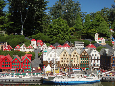 Legoland Theme Park in Bergen thumbnail