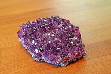 purple gemstone thumbnail