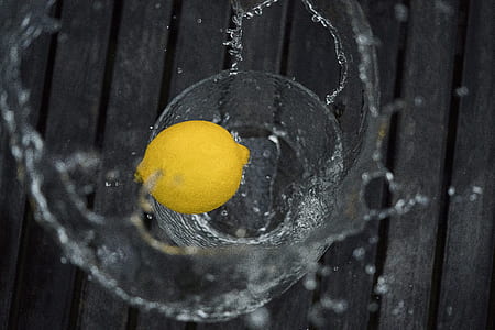 lemon dropping inside clear glass thumbnail