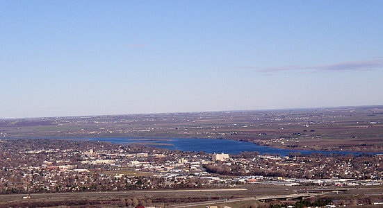 Overlook of Richland City landscape and town in Washington thumbnail